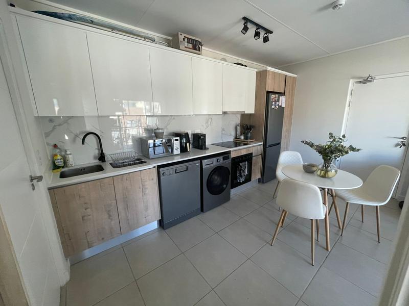To Let 1 Bedroom Property for Rent in Richwood Western Cape